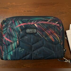 LUG rodeo NWT resort tropics RFDI wristlet wallet